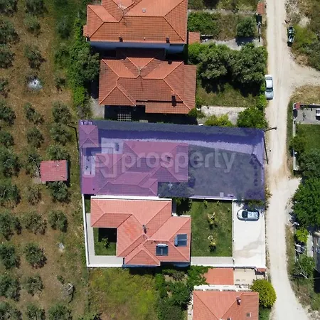 Private Paradise In